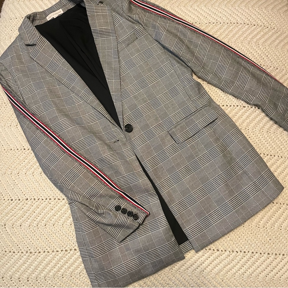 Coco + Jameson blazer